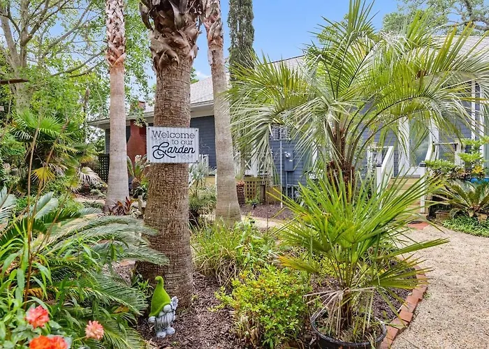 Bare Feet Bungalow -Close To Beach & Dog Friendly