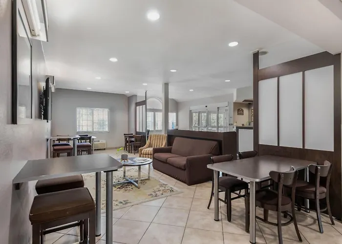 Microtel Inn & Suites By Wyndham Pearl River/Slidell